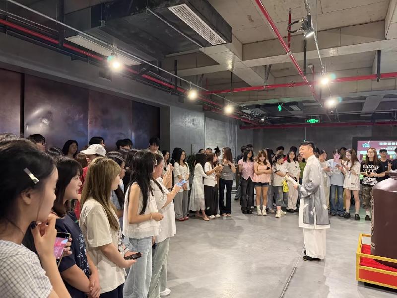 成都文理学院师生走进沱牌舍得研学营地